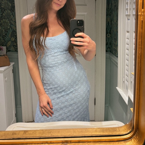 Adoni Mesh Midi Dress in Cornflower - Picture 4 of 4